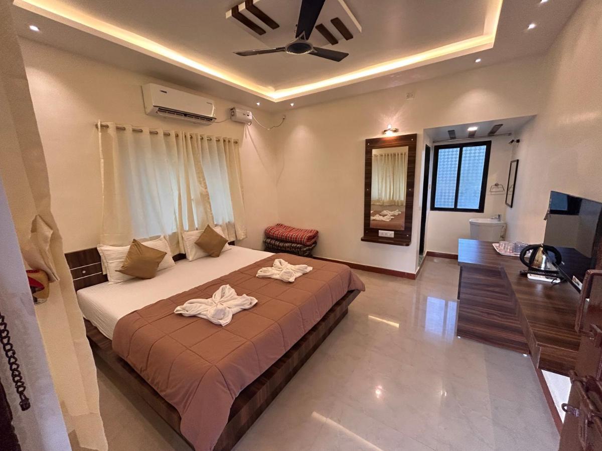 The Beach Hive Resort Kashid Buitenkant foto