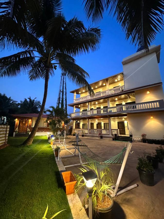 The Beach Hive Resort Kashid Buitenkant foto