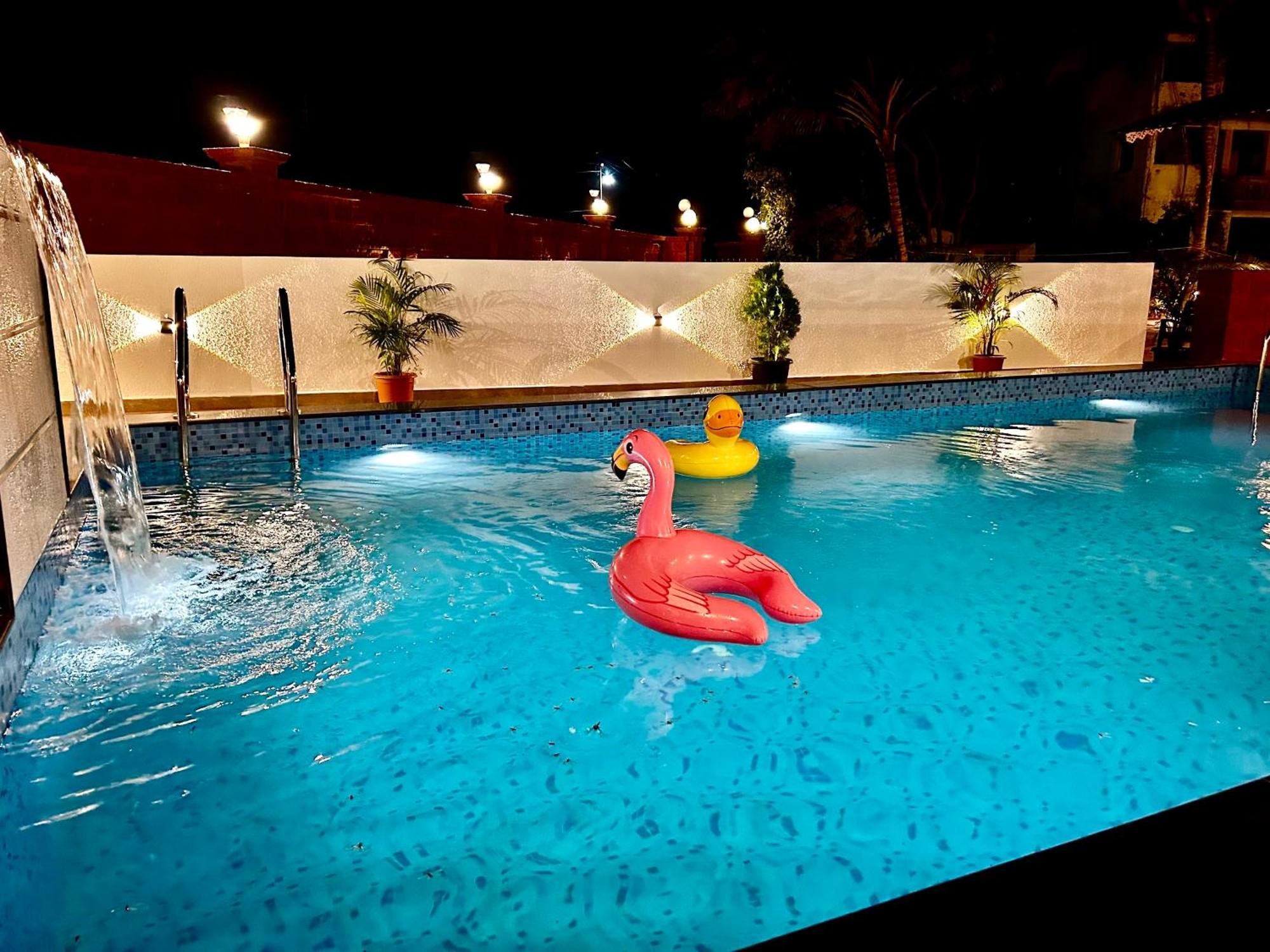 The Beach Hive Resort Kashid Buitenkant foto